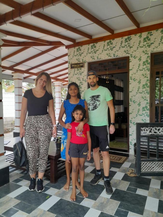 Sadee'S Place Dambulla Exterior photo